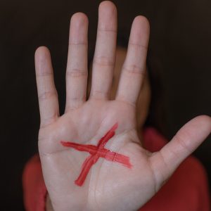 Empresa de cosméticos adere a Campanha Sinal Vermelho